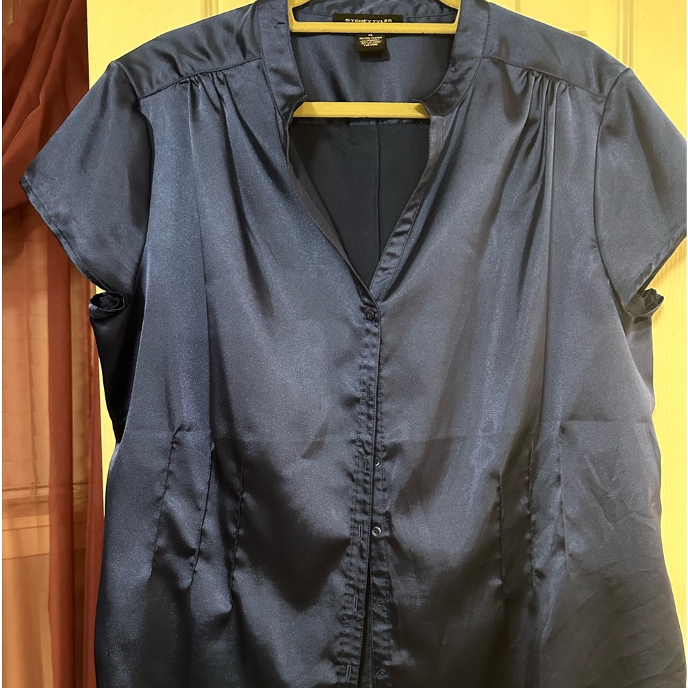 Women’s Satin look top by Sydney Tyler. Size 14